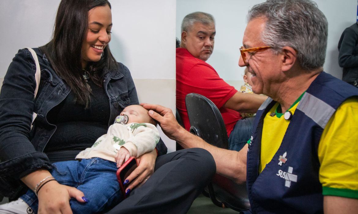 Vacina Pneumo 20: SUS amplia proteção para crianças contra doenças respiratórias graves