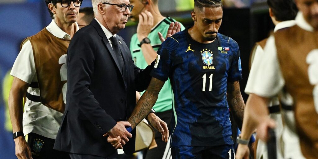 Lesão muscular de Raphinha é confirmada, e retorno aos gramados da seleção brasileira é incerto