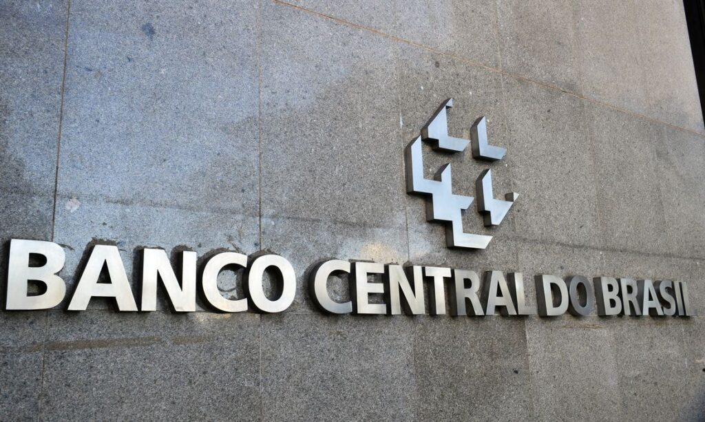 Banco Central mantém corte de juros e detalha estratégia contra choques de oferta