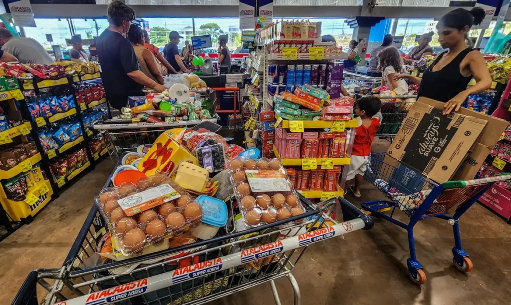 Prévia da inflação oficial desacelera pelo segundo mês e atinge 0,41% em junho