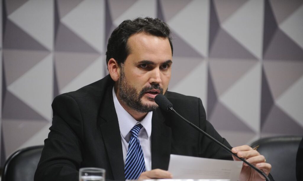 MEI: Governo avalia ampliar teto de faturamento para R$ 140 mil