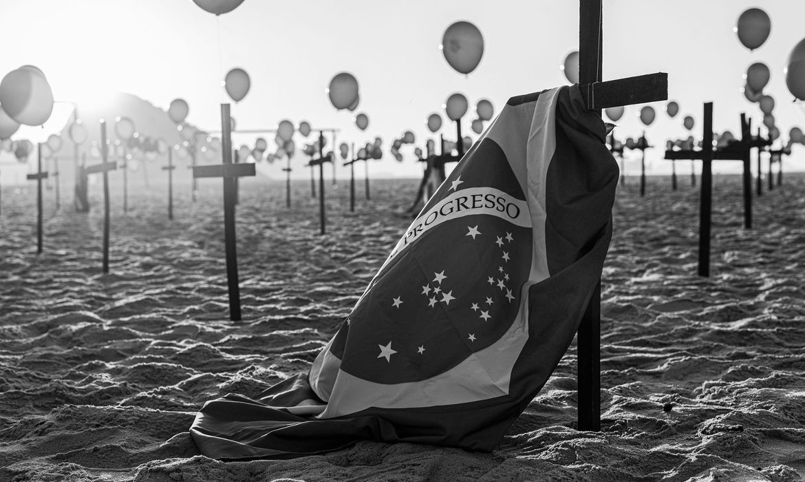 Rio de Janeiro sedia exposição que revisita a pandemia de covid-19 e projeta o futuro