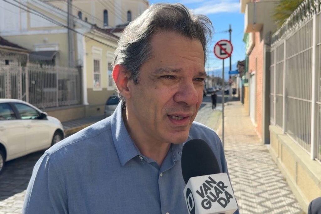 Candidato Haddad propõe plano para reverter desindustrialização no Vale do Paraíba e critica economia de São Paulo