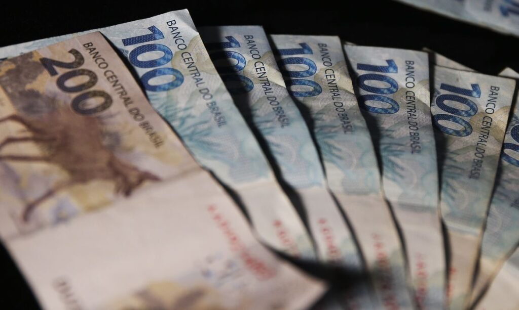Dívida Pública Federal do Brasil ultrapassa R$ 9,2 trilhões impulsionada pela Selic