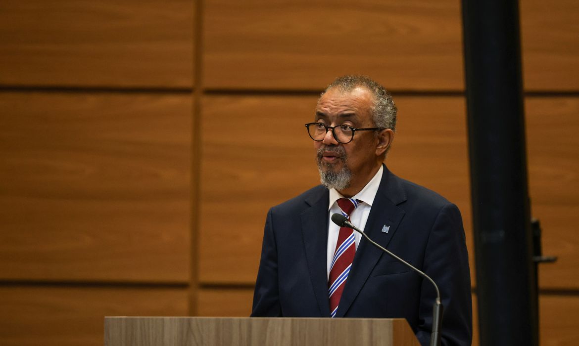 Ebola: diretor da OMS avalia baixo risco de disseminação global apesar de surto no Congo