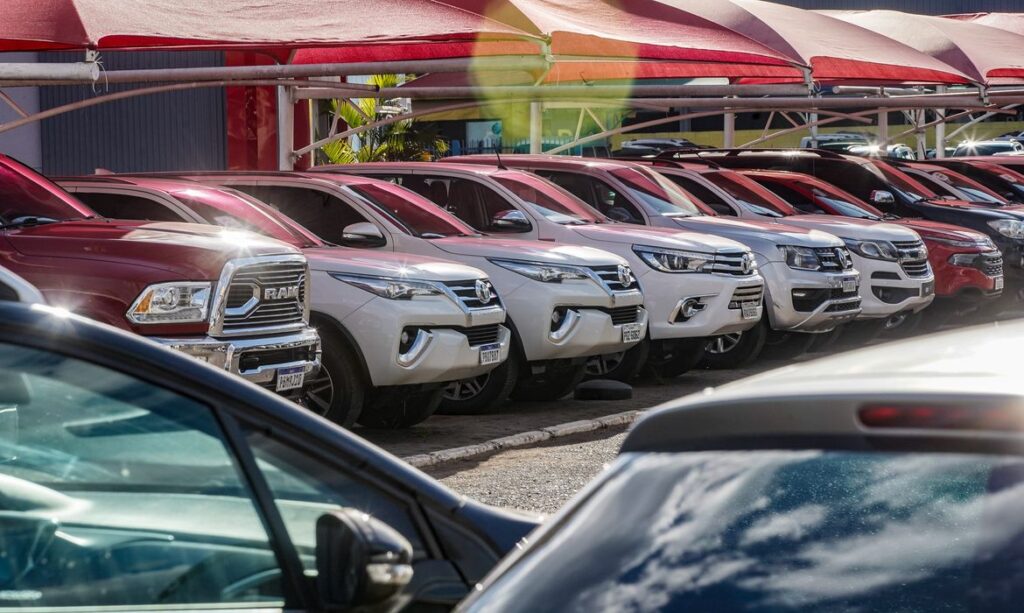 Mercado automotivo brasileiro registra forte alta de 16,01% nos emplacamentos do primeiro semestre