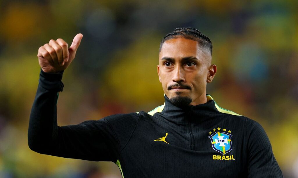 Retorno de Raphinha aos treinos anima Seleção Brasileira em fase decisiva da Copa do Mundo de 2026