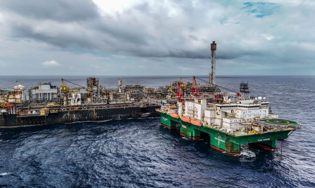 Governo prorroga imposto de 12% sobre exportação de petróleo por mais 60 dias