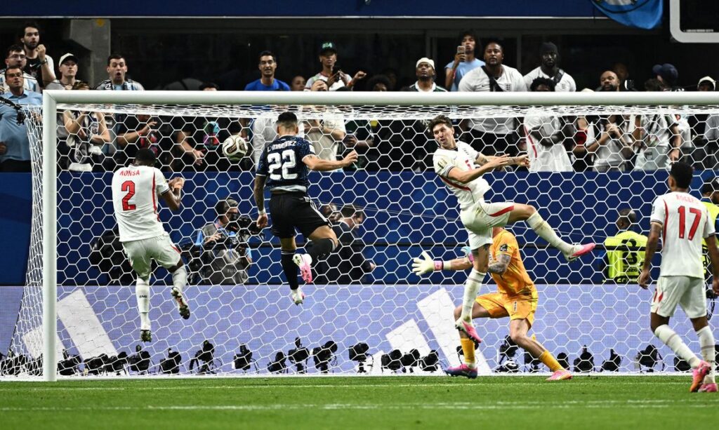 Argentina protagoniza virada épica contra Inglaterra e avança à final da Copa do Mundo