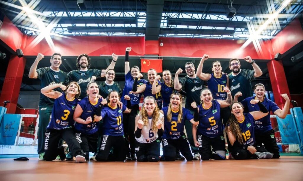 Brasil supera China e garante vaga na final do Mundial de vôlei sentado