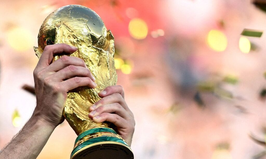 Copa do Mundo de 2030 terá seis países-sede em celebração histórica do centenário