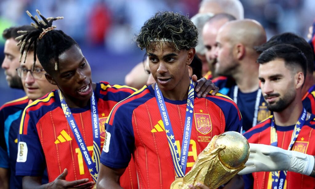 Espanha conquista bicampeonato mundial com protagonismo de filhos de imigrantes