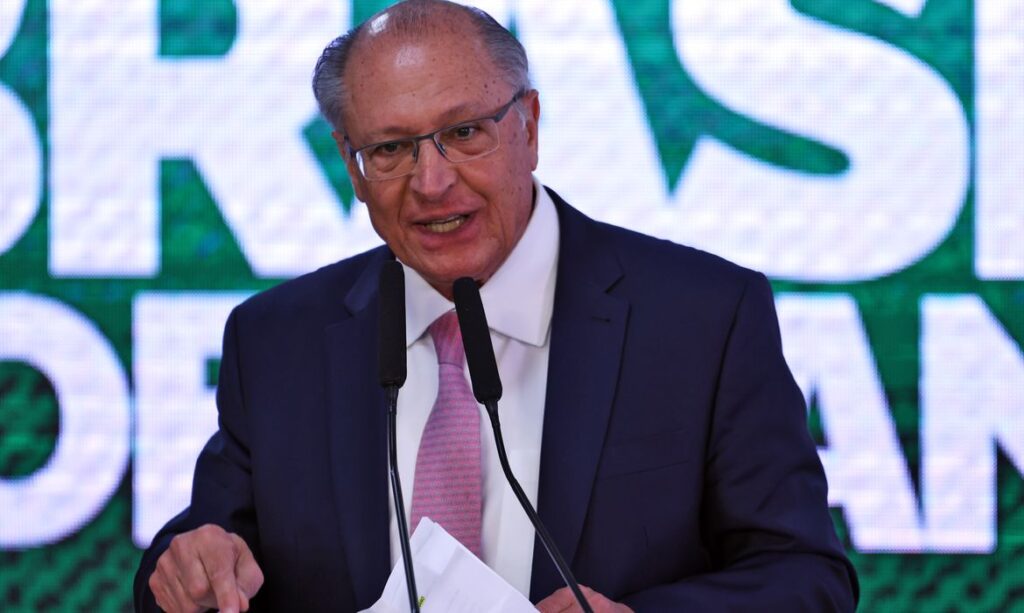Alckmin: Reciprocidade brasileira visa corrigir injustiça, não retaliar tarifas dos EUA