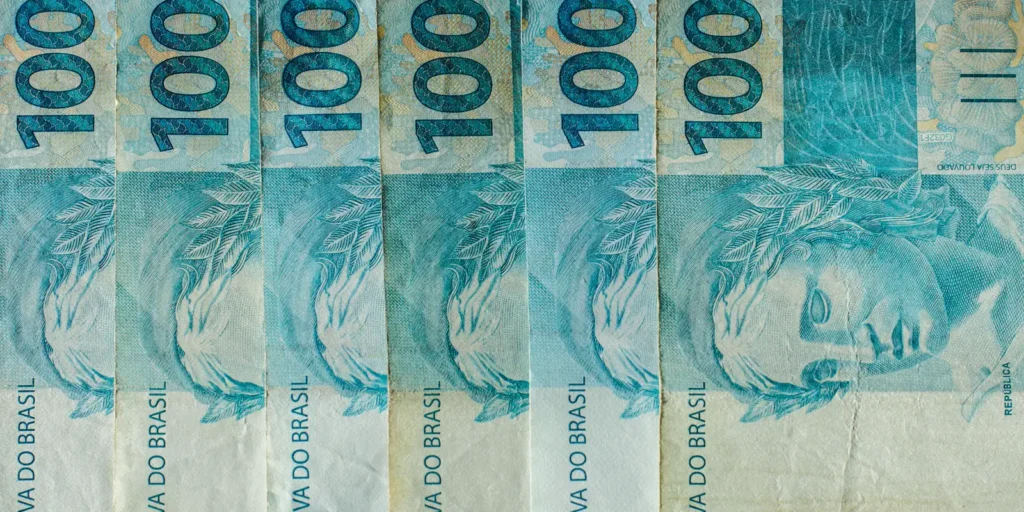 Bolsa Família de julho é pago hoje pela Caixa a quem tem NIS final 4