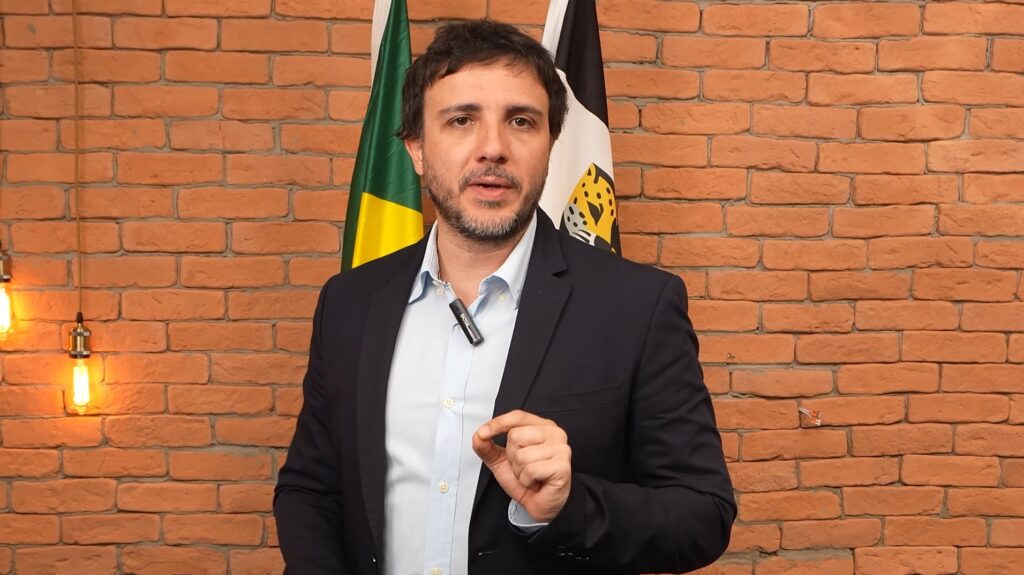 Absolvição de Renan Santos em acusação de estupro é confirmada pelo Ministério Público de SP