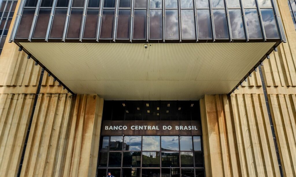 Banco Central anuncia nova redução da Selic para 14% ao ano