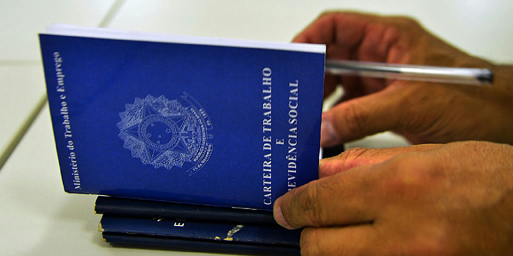Brasil registra abertura de 58,5 mil vagas com carteira assinada em julho