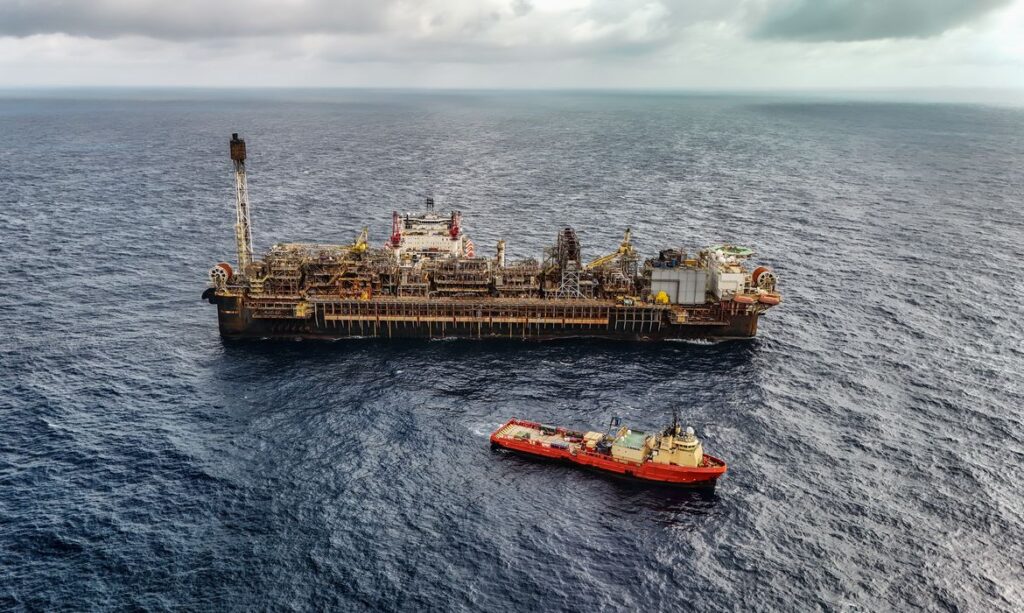 Brasil se prepara para leilões de petróleo com oferta recorde de áreas em outubro