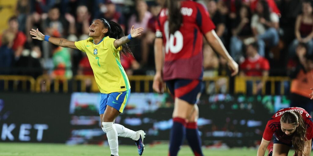 Câmara aprova medidas para impulsionar o futebol feminino no Brasil