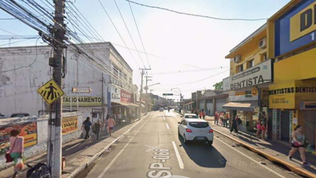 Centro de Jacareí terá trânsito alterado por obra de drenagem em rua principal