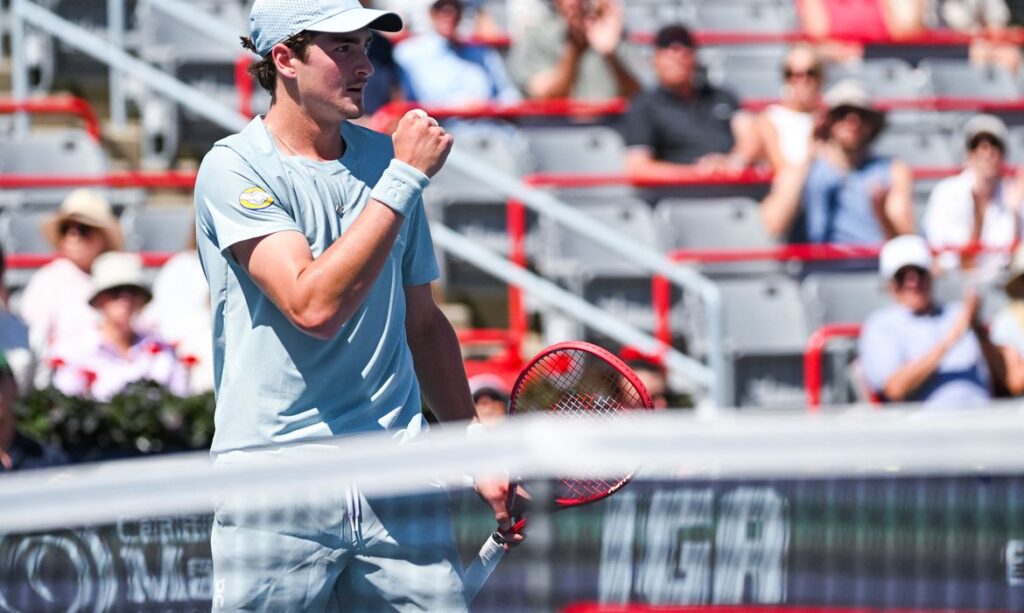 Fonseca surpreende Tsitsipas em Montreal e quebra tabu de 11 anos