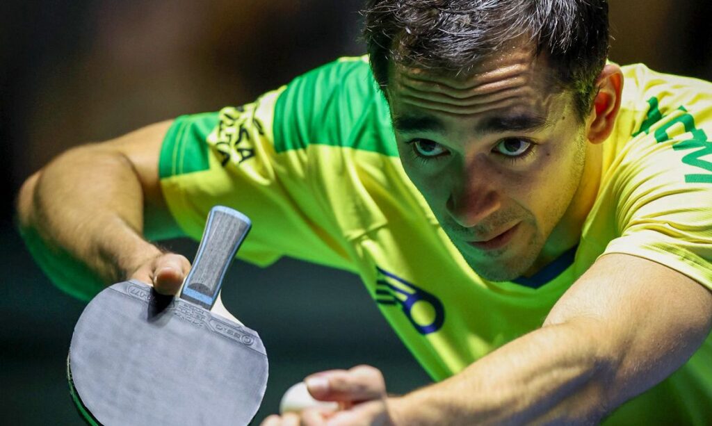 Hugo Calderano enfrenta Félix Lebrun em duelo decisivo no Europe Smash
