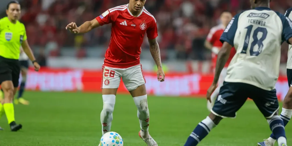 Internacional escapa do Z-4 após empate dramático com o Remo no Beira-rio