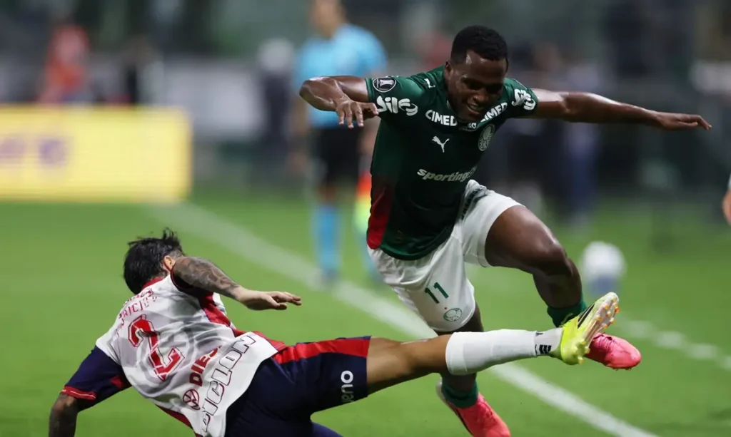 Palmeiras empata em casa com Cerro Porteño e adia decisão na Libertadores