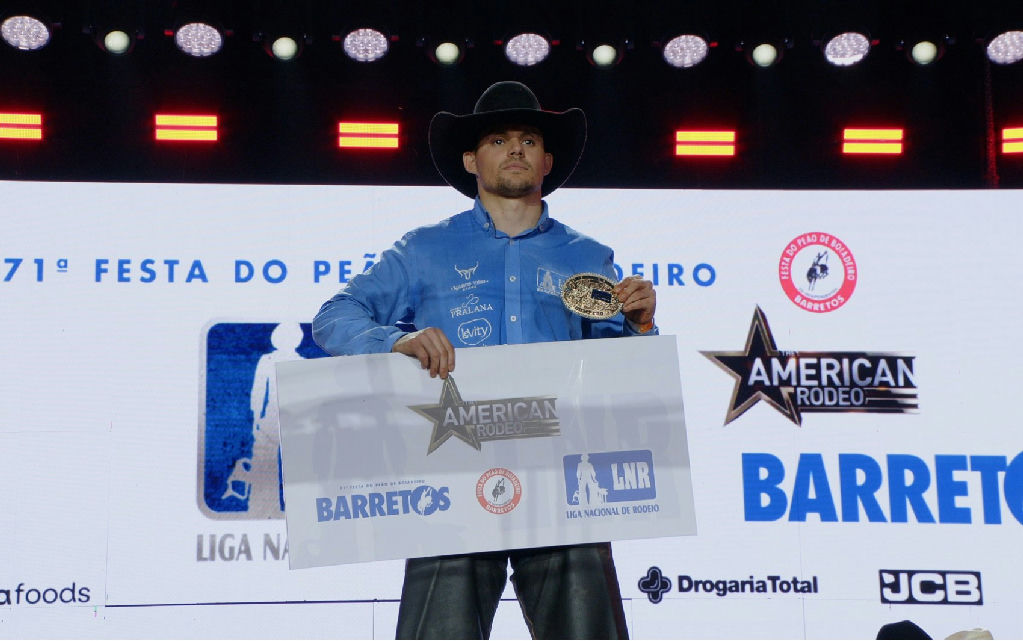 Renan Alves conquista bicampeonato inédito da Liga Nacional de Rodeio em Barretos