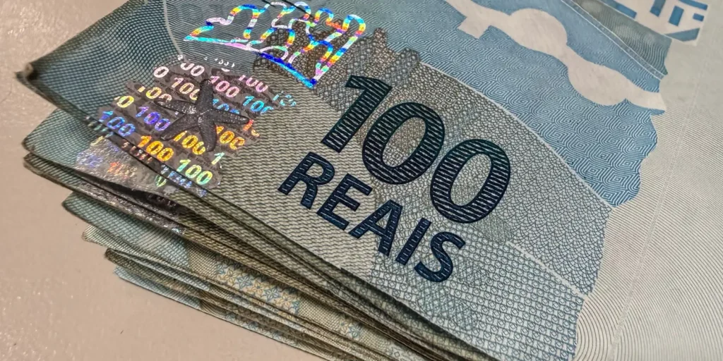 Tesouro Nacional eleva projeção de dívida federal atrelada à Selic para até 53%