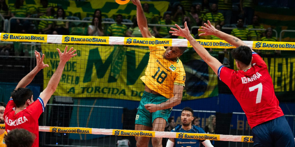 Brasil estreia com vitória sólida sobre o Chile no Sul-americano de vôlei
