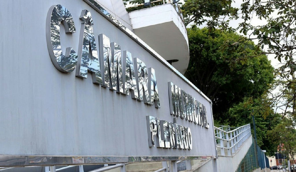 Câmara de Campinas debate proposta para garantir transparência no uso de inteligência artificial na gestão pública