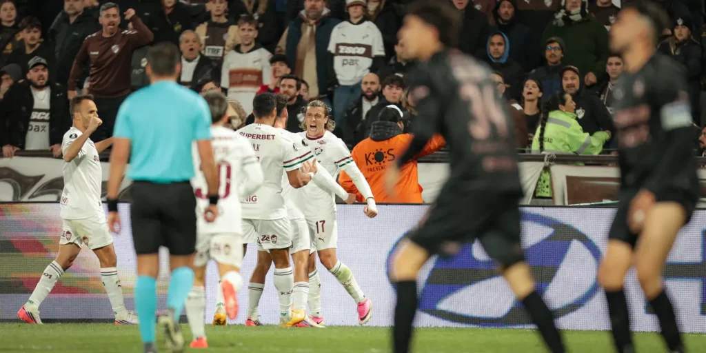 Fluminense garante vaga na semifinal da Libertadores após duelo tenso na Argentina