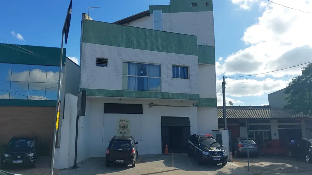 Homem é preso em Cabreúva após esfaquear companheira em surto de ciúmes