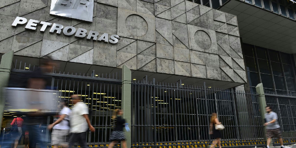 Petrobras assegura fornecimento de gás natural liquefeito dos EUA por 22 anos