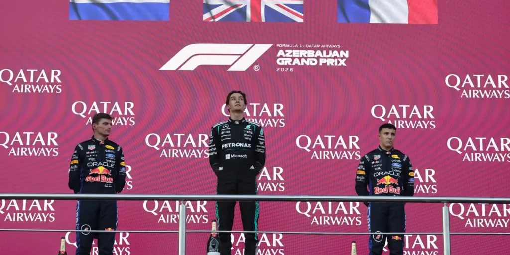 Russell bate Verstappen por 0.1s no Azerbaijão e acirra disputa por título de 2026 na F1