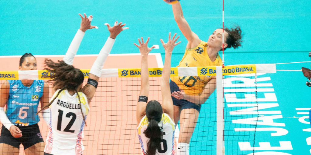 Seleção feminina de vôlei bate Venezuela por 3 a 0 com volta de Gabi no Sul-americano