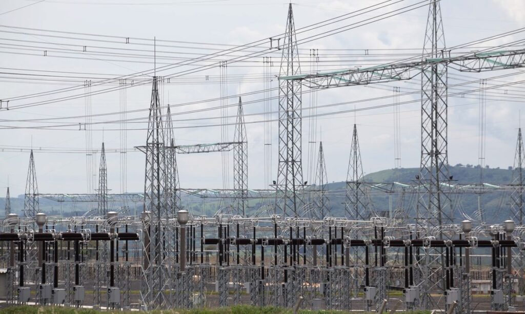 Aneel planeja realizar três novos leilões de transmissão de energia elétrica