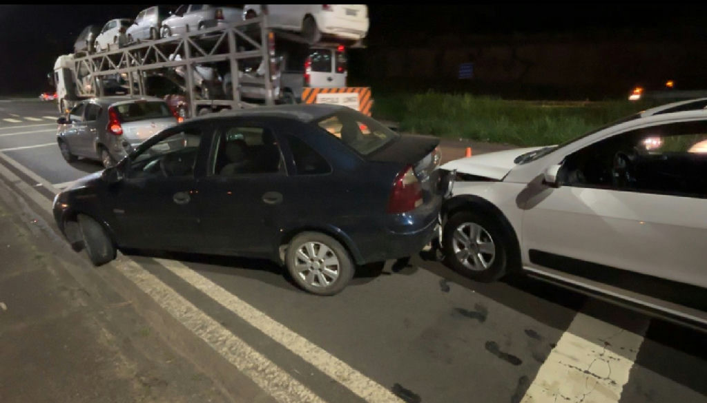 Engavetamento com sete veículos na Rodovia Geraldo de Barros em Piracicaba reacende alerta de segurança