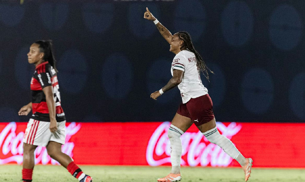 Fluminense conquista vitória no Fla-flu e abre vantagem na Copa do Brasil Feminina