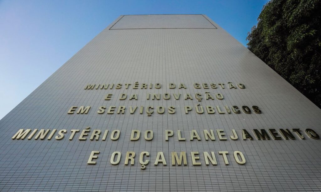 Governo autoriza crédito de R$ 5,2 bilhões para assistência social e saúde