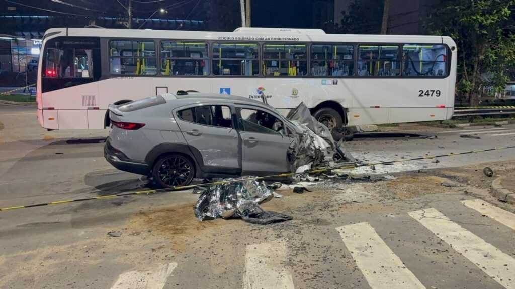 Investigação aponta velocidade de 180 km/h em acidente com mortes