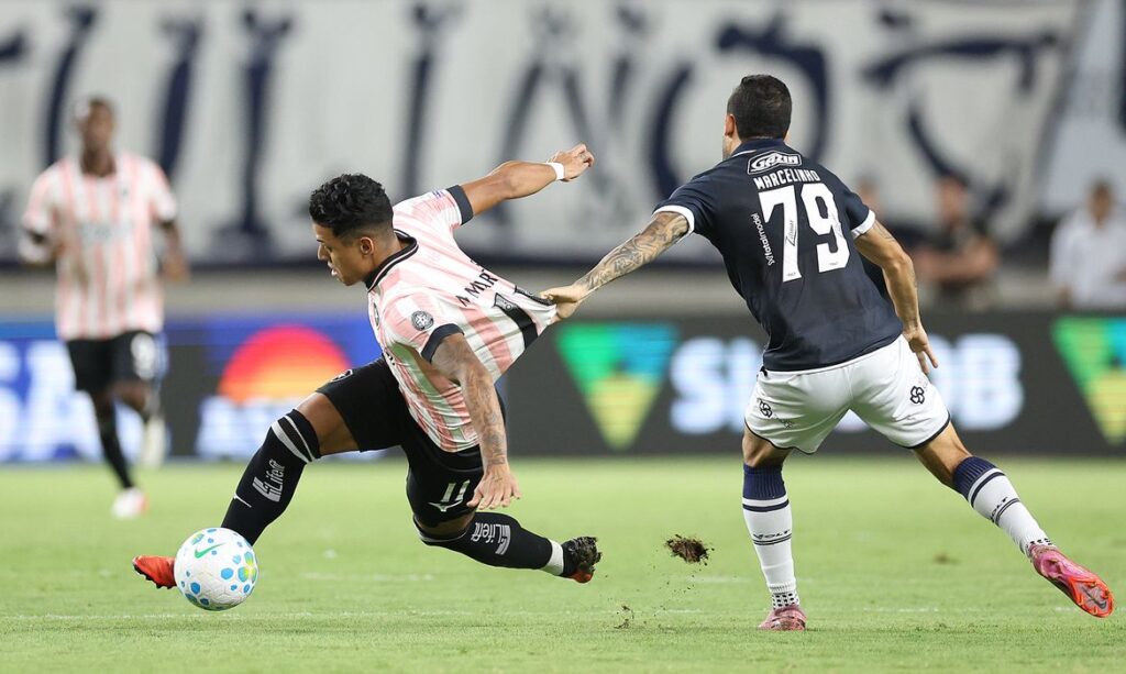Remo vence Botafogo no Brasileirão e encerra jejum de doze partidas