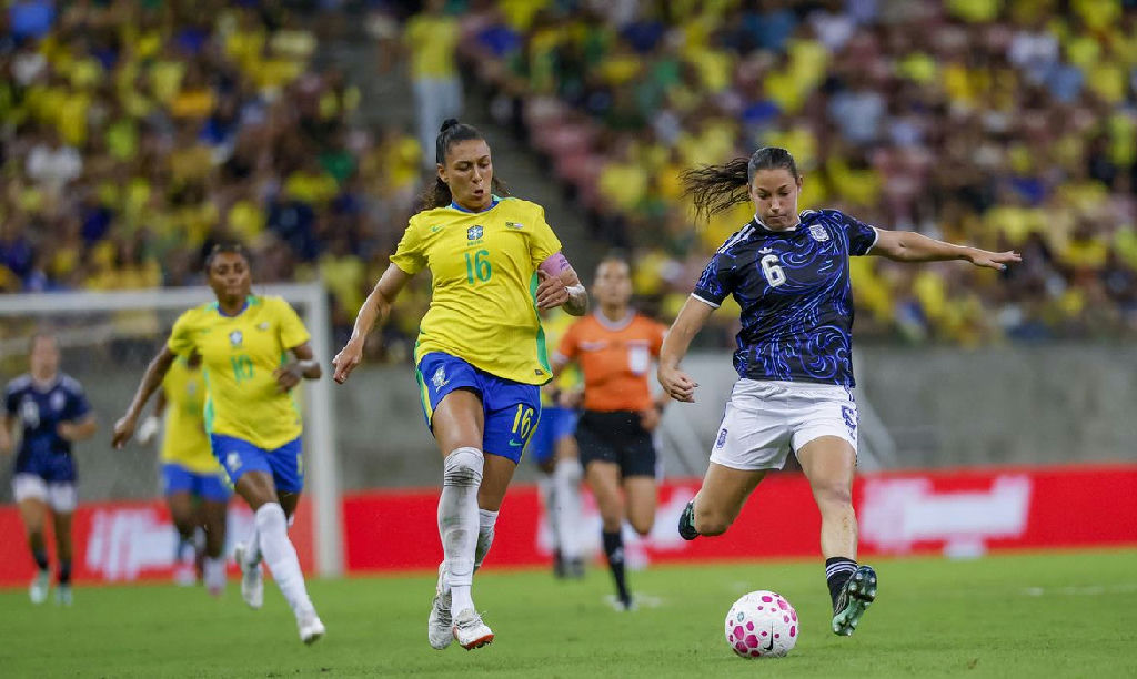 Seleção Feminina do Brasil empata com Argentina e encerra fase de testes em amistosos