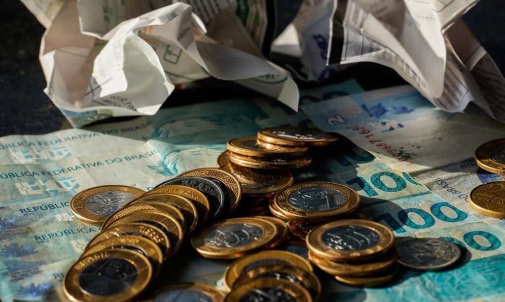 Tesouro Nacional realiza nova recompra de papéis para estabilizar mercado após eleição