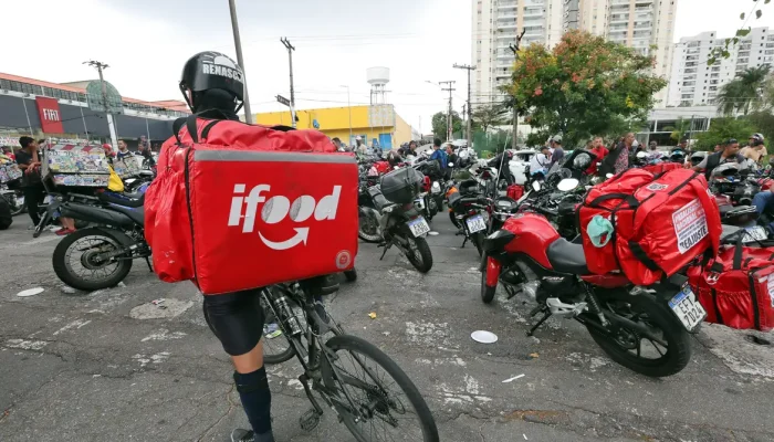 Anvisa autoriza venda de medicamentos por iFood e Rappi, abrindo novo cenário no varejo