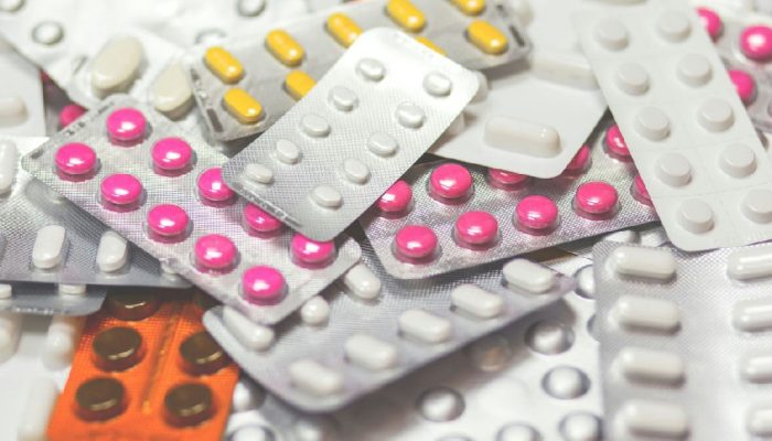 Anvisa determina apreensão de lotes suspeitos de remédio oncológico
