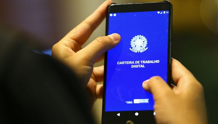 Brasil celebra menor taxa de desemprego em mais de uma década no segundo trimestre