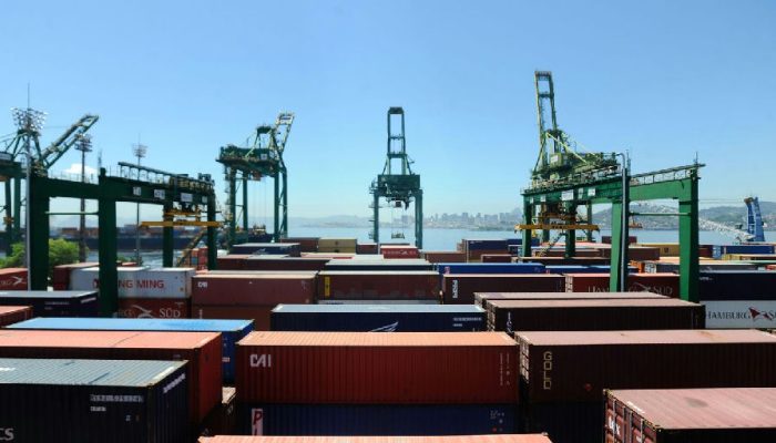 Brasil e EUA agendam reunião para negociar fim de 'tarifaço' comercial