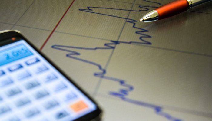 Economia brasileira: Analistas revisam projeção de crescimento para 2026
